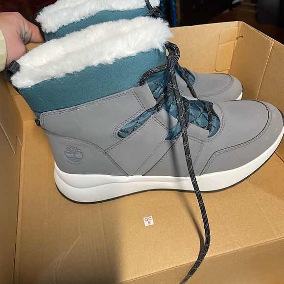 Timberland Women’s Boroughs Project Grey Waterproof Winter Pull On Boots - Picture 4 of 5